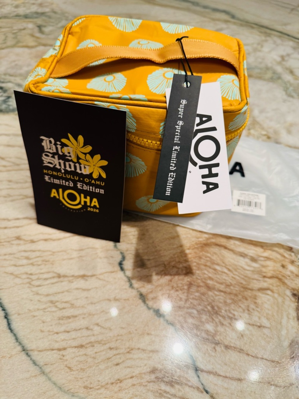 ALOHA Collection Super Special Limited Edition Opihi Crew Kit from the Big Show - Picture 5 of 7